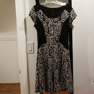 Black and grey-white lace dress